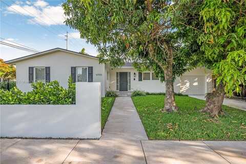 6700 SW 49th Ter, Miami, FL 33155