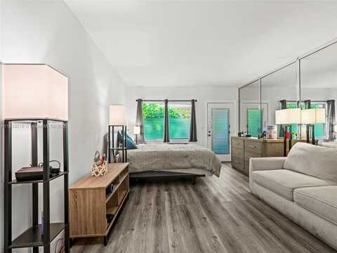 1060 Pennsylvania Ave, Miami Beach, FL 33139
