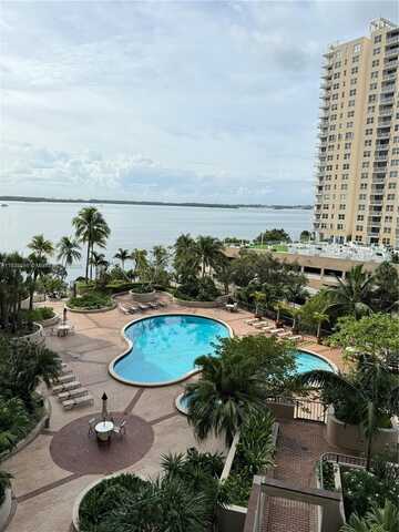 520 Brickell Key Dr, Miami, FL 33131