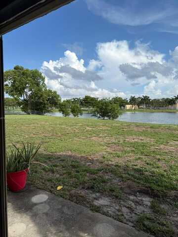 8560 N Sherman Cir, Miramar, FL 33025
