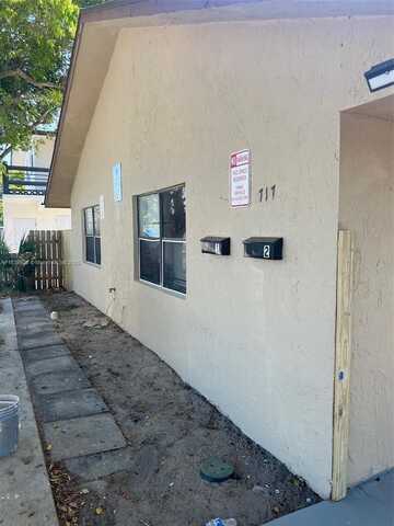717 NW 5th Ave, Pompano Beach, FL 33060
