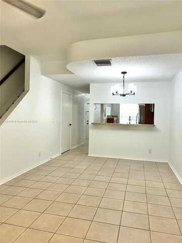 150 SW 96th Ter, Plantation, FL 33324