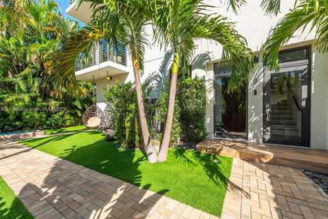 909 NE 16th Ter, Fort Lauderdale, FL 33304
