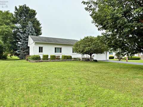41 W New Haven Street, Bloomville, OH 44818