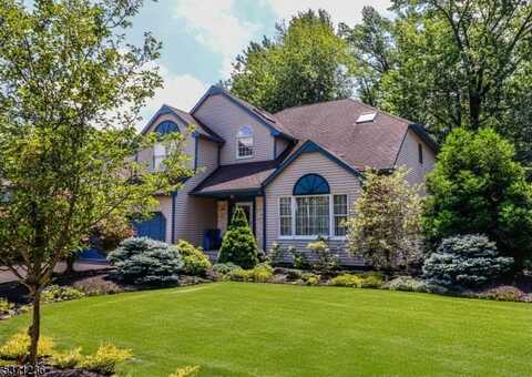 89 King St, Edison, NJ 08820