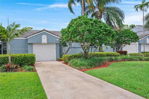 8354 Waterford Ave, Tamarac, FL 33321
