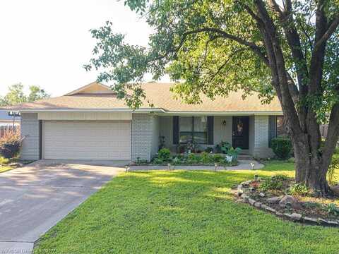 2509 Roxbury LN, Fort Smith, AR 72908