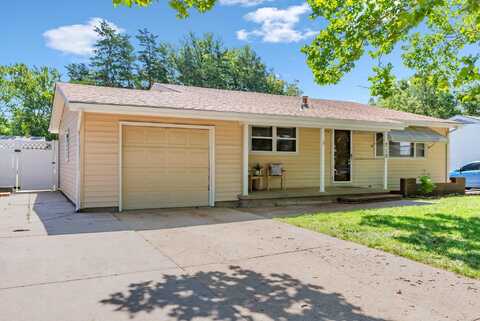 710 Edgewood Dr, Mulvane, KS 67110