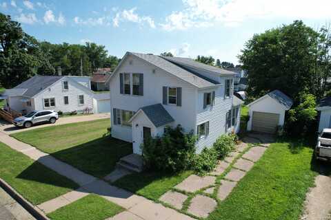 635 N Jefferson Street, Lancaster, WI 53813