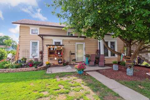222 S 1st Street, Evansville, WI 53536