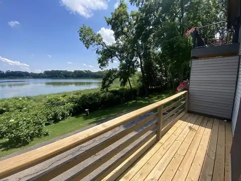 7217 Park Shores Court, Middleton, WI 53562