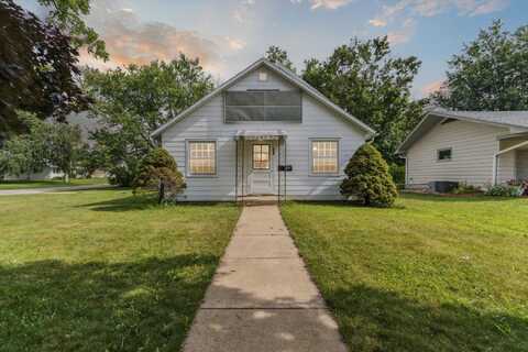 107 9th Street, Brodhead, WI 53520