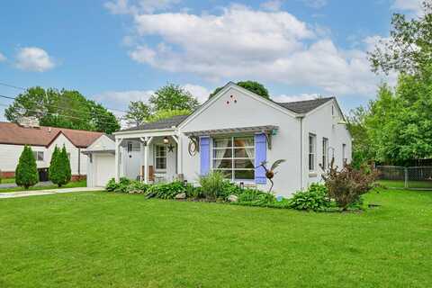 3117 N Knoll Blvd, Wauwatosa, WI 53222