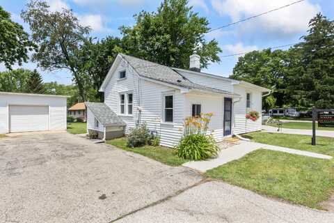 W347n5133 Road Q -, Okauchee, WI 53069