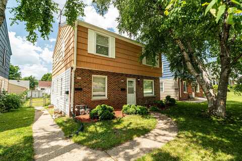 3223 N 84th St, Milwaukee, WI 53222