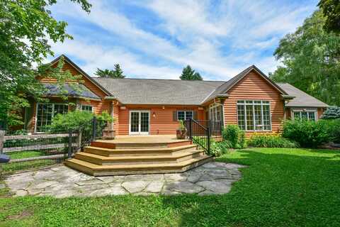 3550 Division Rd, Jackson, WI 53037
