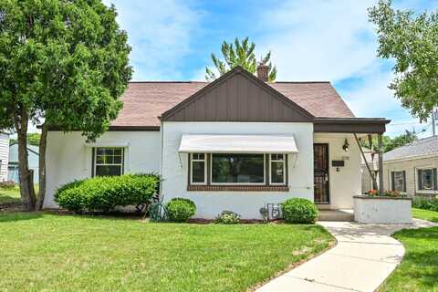 3278 N 82nd St, Milwaukee, WI 53222