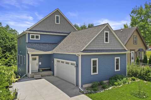 2840 S Greeley St, Milwaukee, WI 53207