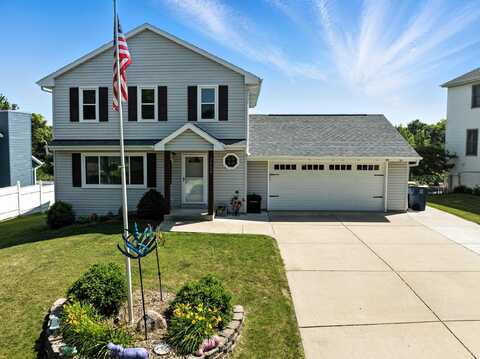 3019 E Diane Dr, Oak Creek, WI 53154