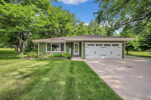 N65w28554 Fairlane Dr, Hartland, WI 53029