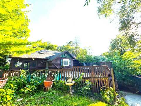 30215 Forest Dr, Burlington, WI 53105