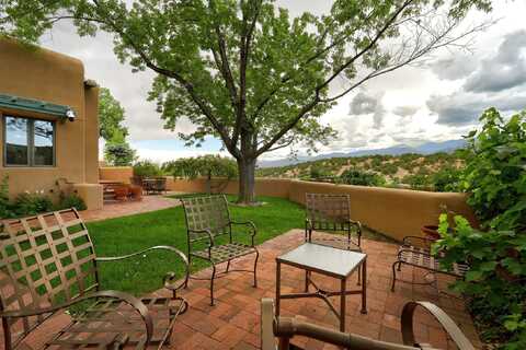 14 Avenida La Scala, Santa Fe, NM 87506