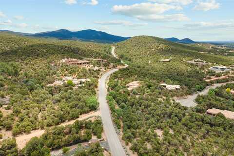 1053 Sierra Del Norte, Santa Fe, NM 87501