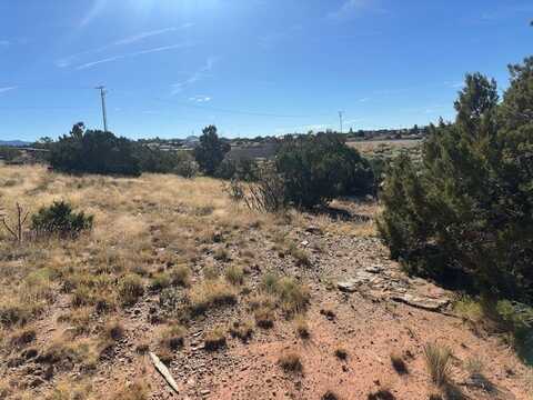 1868 Paseo De Enrique, Santa Fe, NM 87505