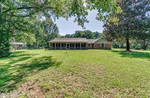 2121 Chapel Hill Road, Utica, MS 39175