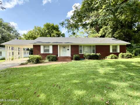 142 W Mason Avenue, Holly Springs, MS 38635