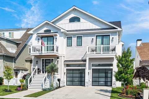 2104 Bay Ave, Ocean City, NJ 08226
