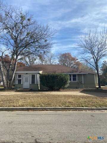 1034 Magnolia Street, Lockhart, TX 78644
