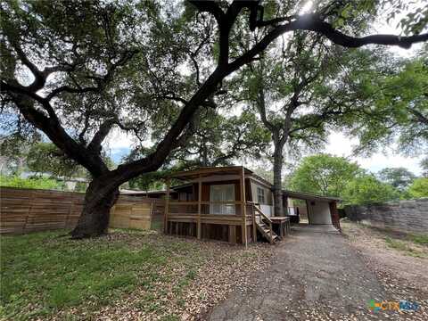 144 Deer Lane, New Braunfels, TX 78130