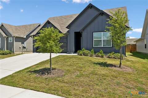 1004 Norway, Seguin, TX 78155