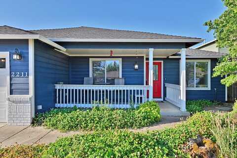 2211 Arlington Drive, Medford, OR 97501