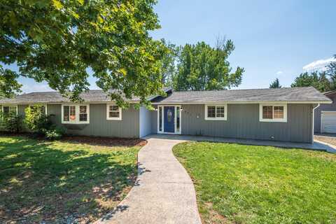 771 Rainbow Drive, Grants Pass, OR 97526