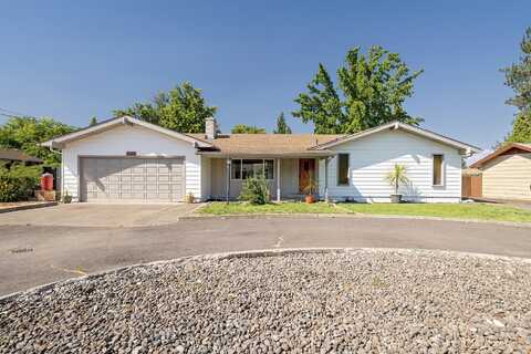 2080 Alamar Street, Medford, OR 97501