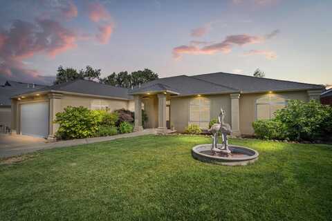1255 Poppy Ridge Drive, Eagle Point, OR 97524