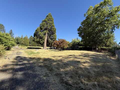2547 Elk Lane, Grants Pass, OR 97527