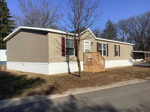 30 East Woodside, Holland, OH 43528