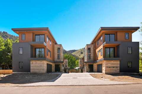 220 Bird Dr, Ketchum, ID 83340