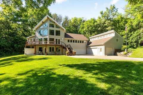 16514 DIXON Drive, HONEY CREEK, IA 51555