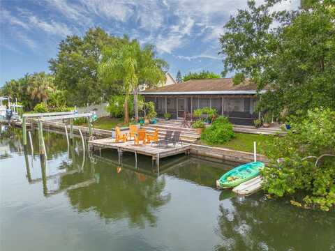 4624 BAY CREST DRIVE, TAMPA, FL 33615