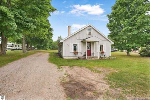 4507 Vance Road, Traverse City, MI 49685