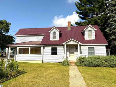 301 N Main Street, Lake City, MI 49651
