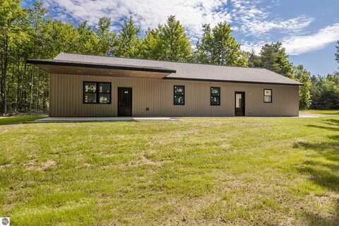 12823 S Honeybee Road, Empire, MI 49630