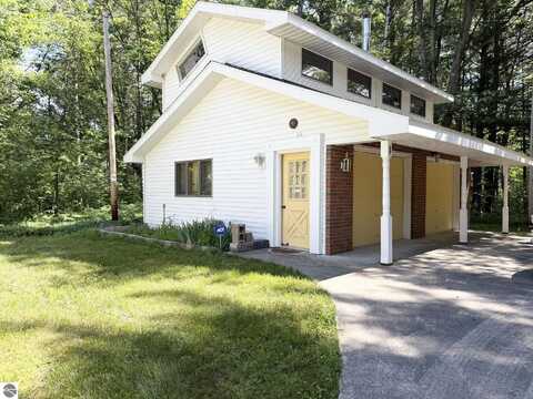 20600 Rhodes Road, Interlochen, MI 49643