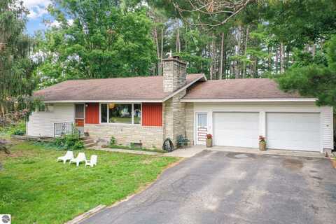 10535 E Pico Drive, Traverse City, MI 49684