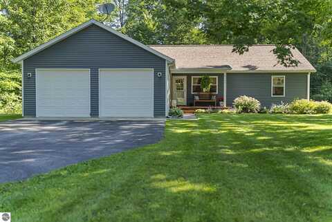 8346 Bent Pine Drive, Lake Ann, MI 49650