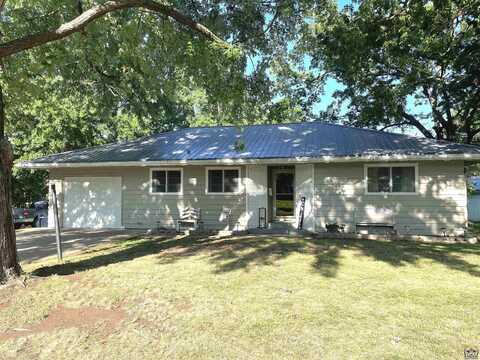 610 Kansas AVE, Holton, KS 66436